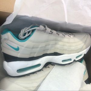 Brand new Nike air max